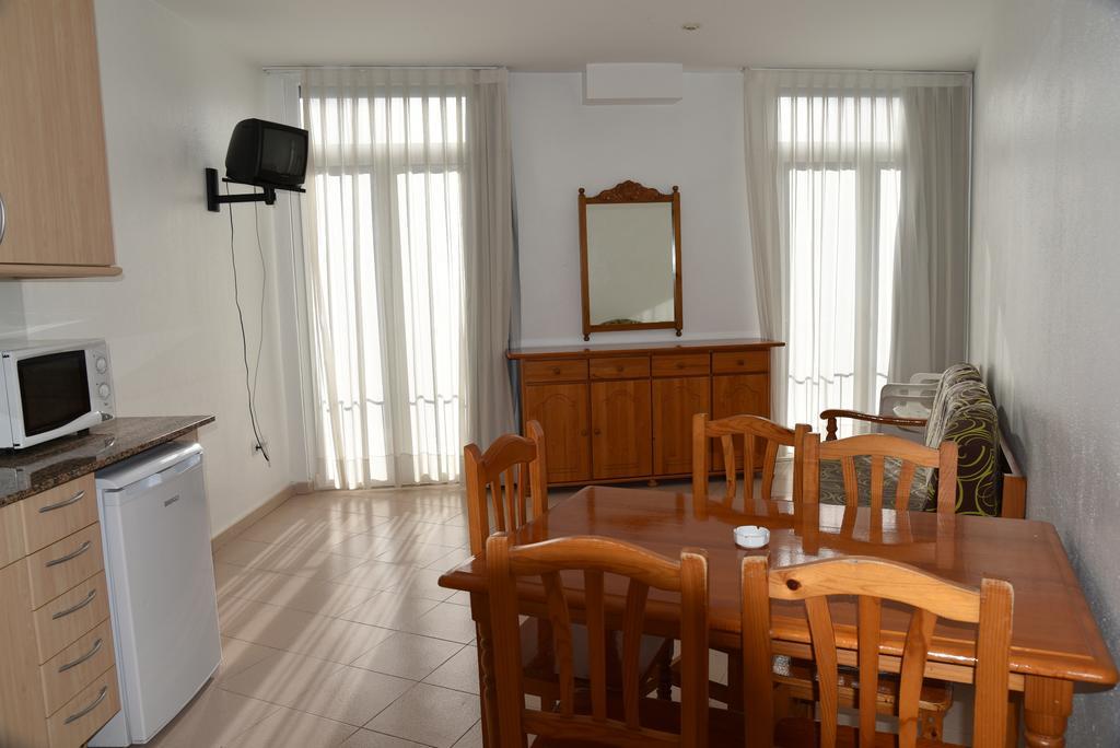 Apartamentos Ar Dosjoimi Lloret de Mar Kültér fotó